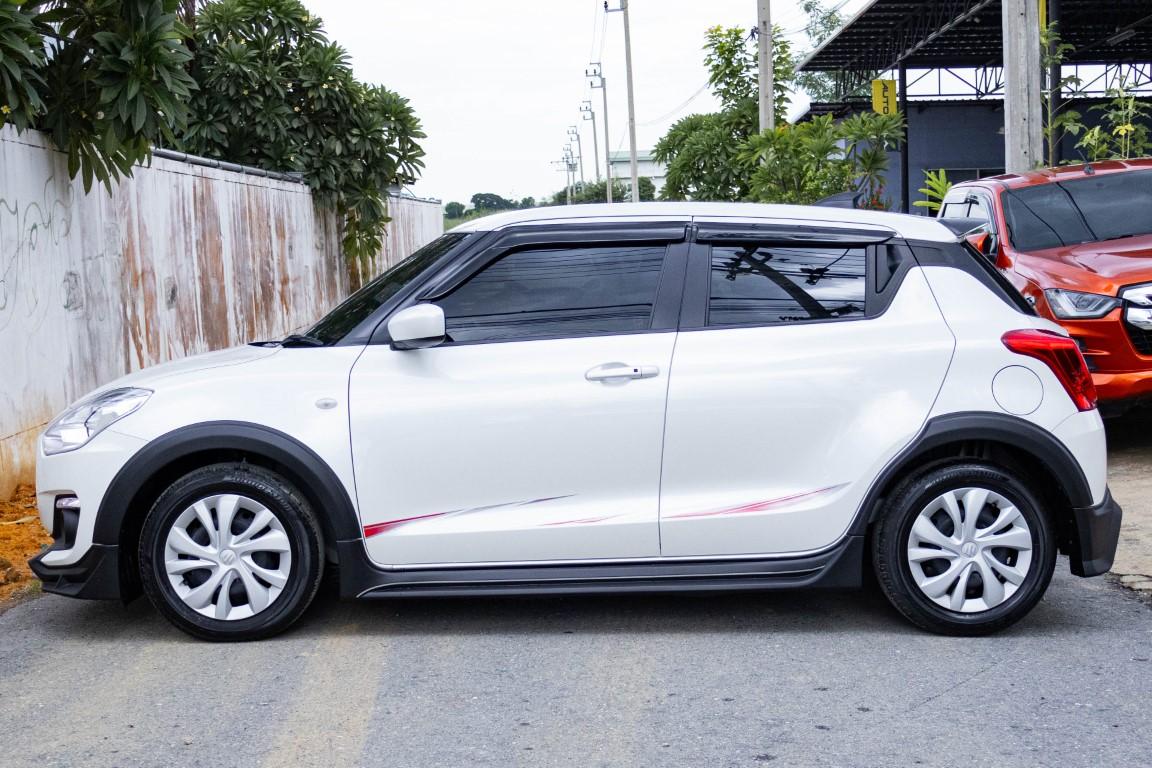 Suzuki Swift 1.2 GL Plus Limitless Edition 2023 *RK2021*